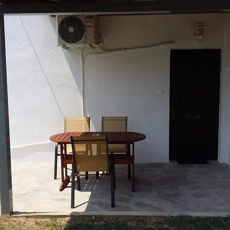 Simplicity At Iris Accommodation Psakoudia Extérieur photo